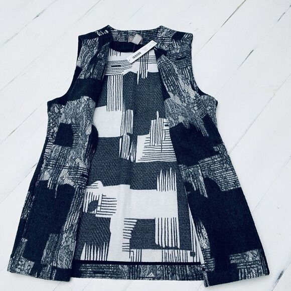 NEW Chico’s Womens Lace Overlay Jenna Vest Black Gray Open Front Vest Size 1/Med - Picture 14 of 16